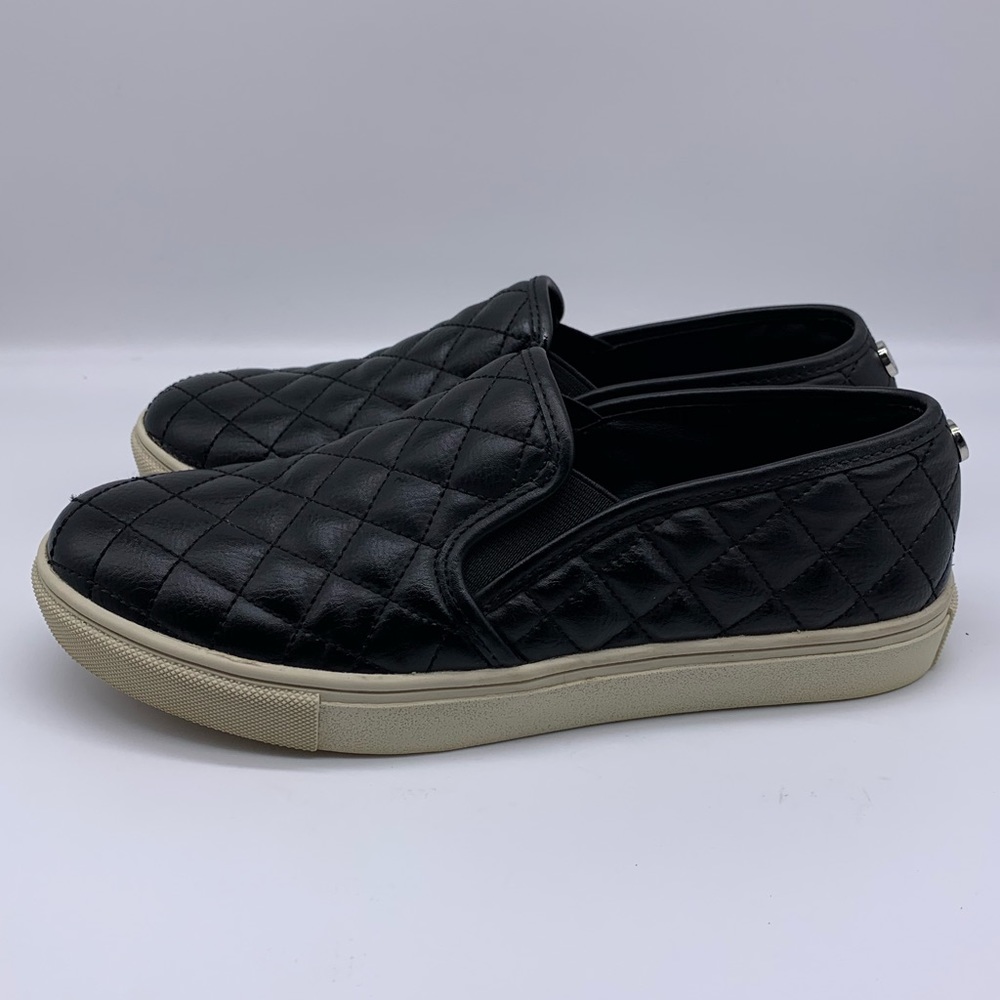 Steve Madden slip ons - Picture 4 of 8